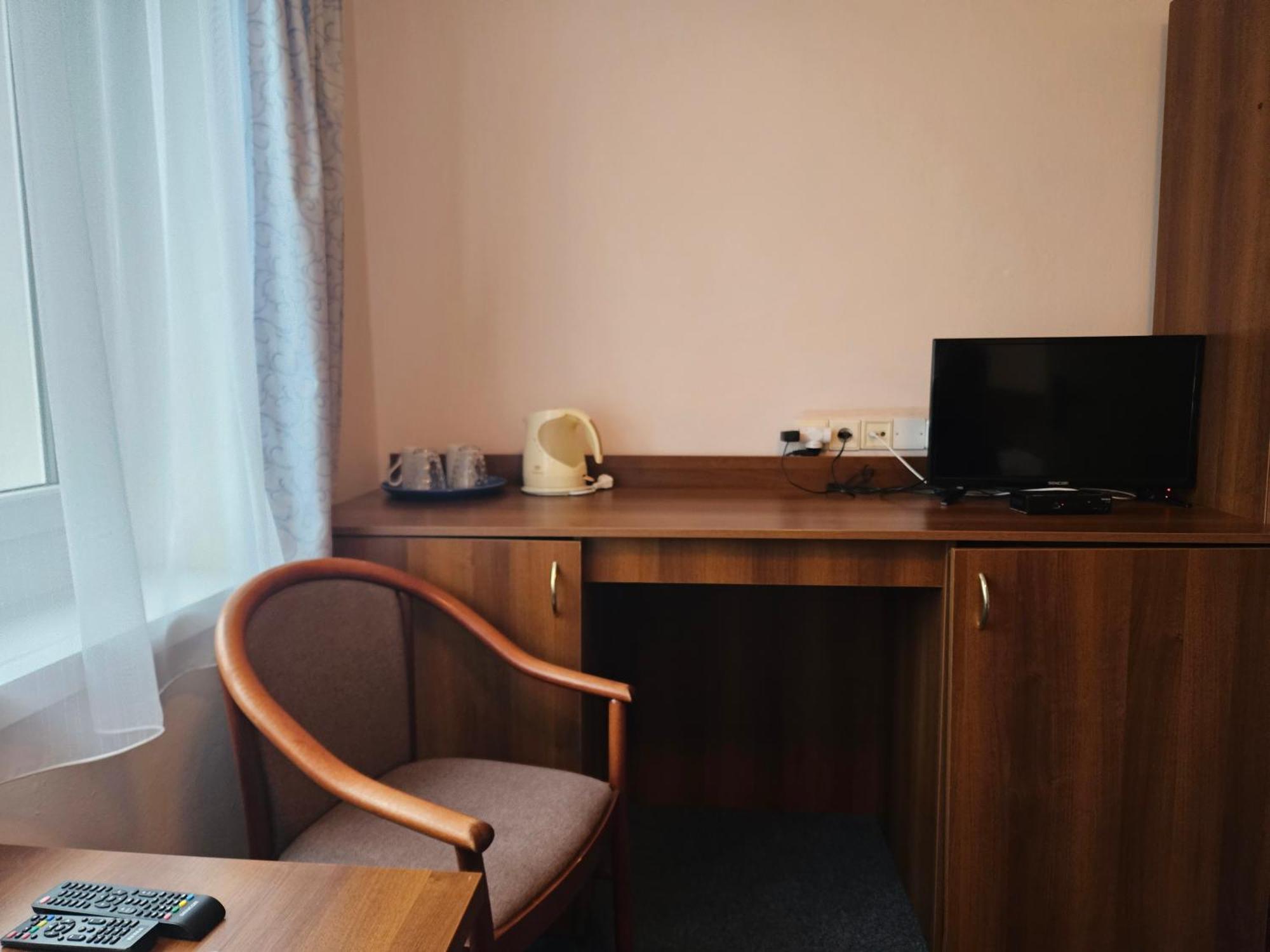 Hotel Trim Pardubice Exterior foto