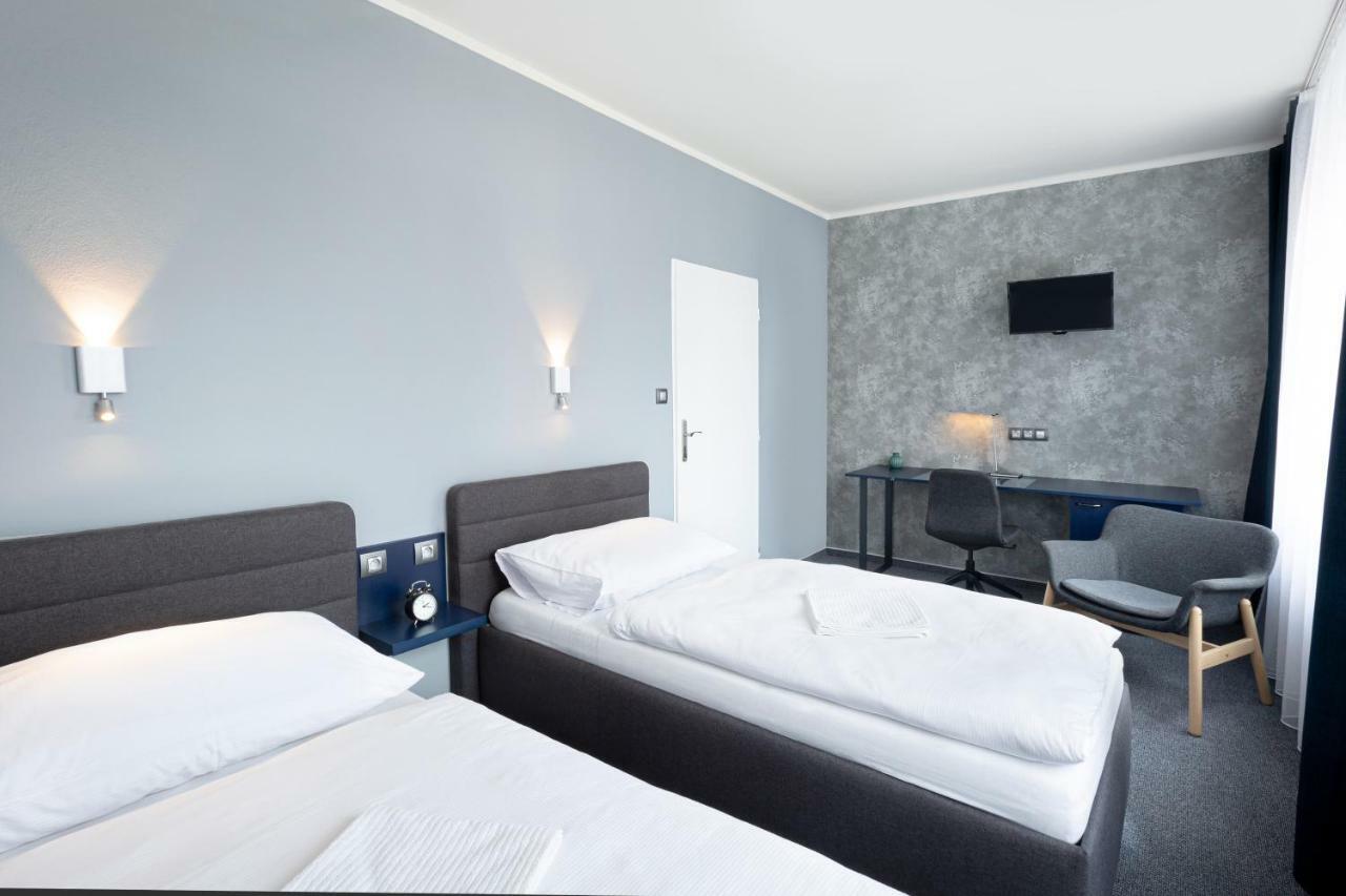 Hotel Trim Pardubice Exterior foto